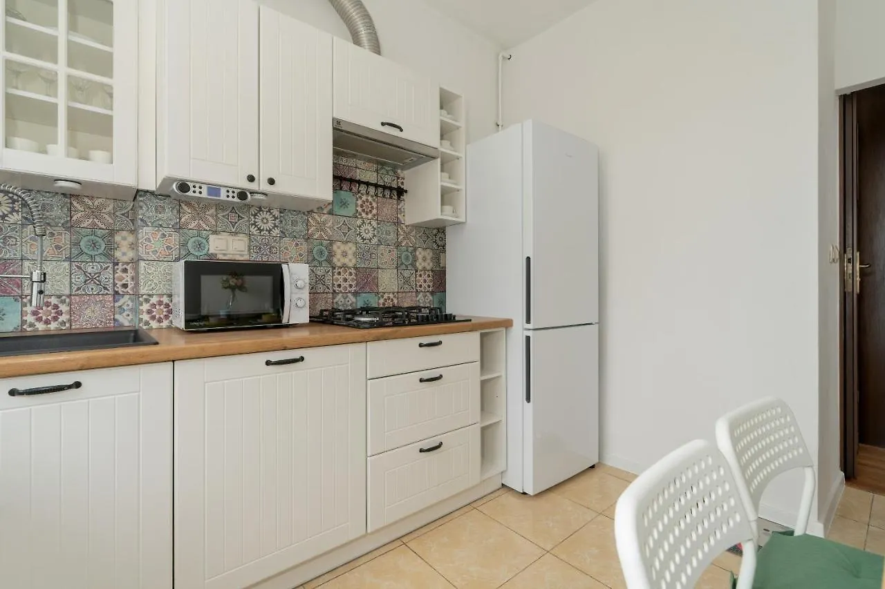 Traditionally Furnished Apartment With Balcony In Poznan By Noclegi Renters Polska