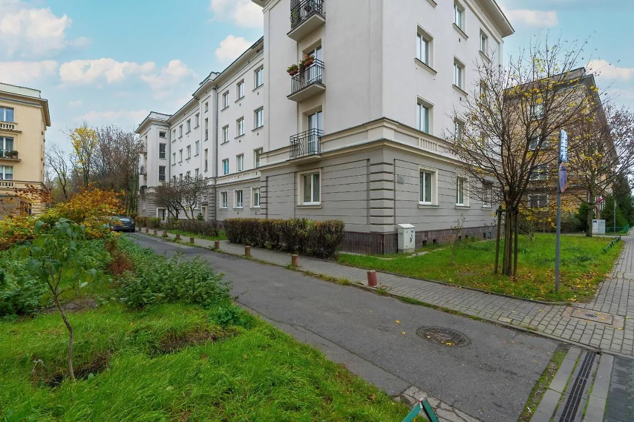 Traditionally Furnished Apartment With Balcony In Poznan By Noclegi Renters 0*,  Polska